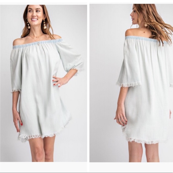 ✴️FINAL SALE DISTRESSED OFF SHOULDER DENIM DRESS - Picture 2 of 4